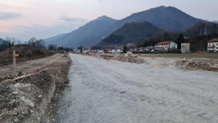 Obvoznica Tolmin_nasipanje trase, 20.3 (5)